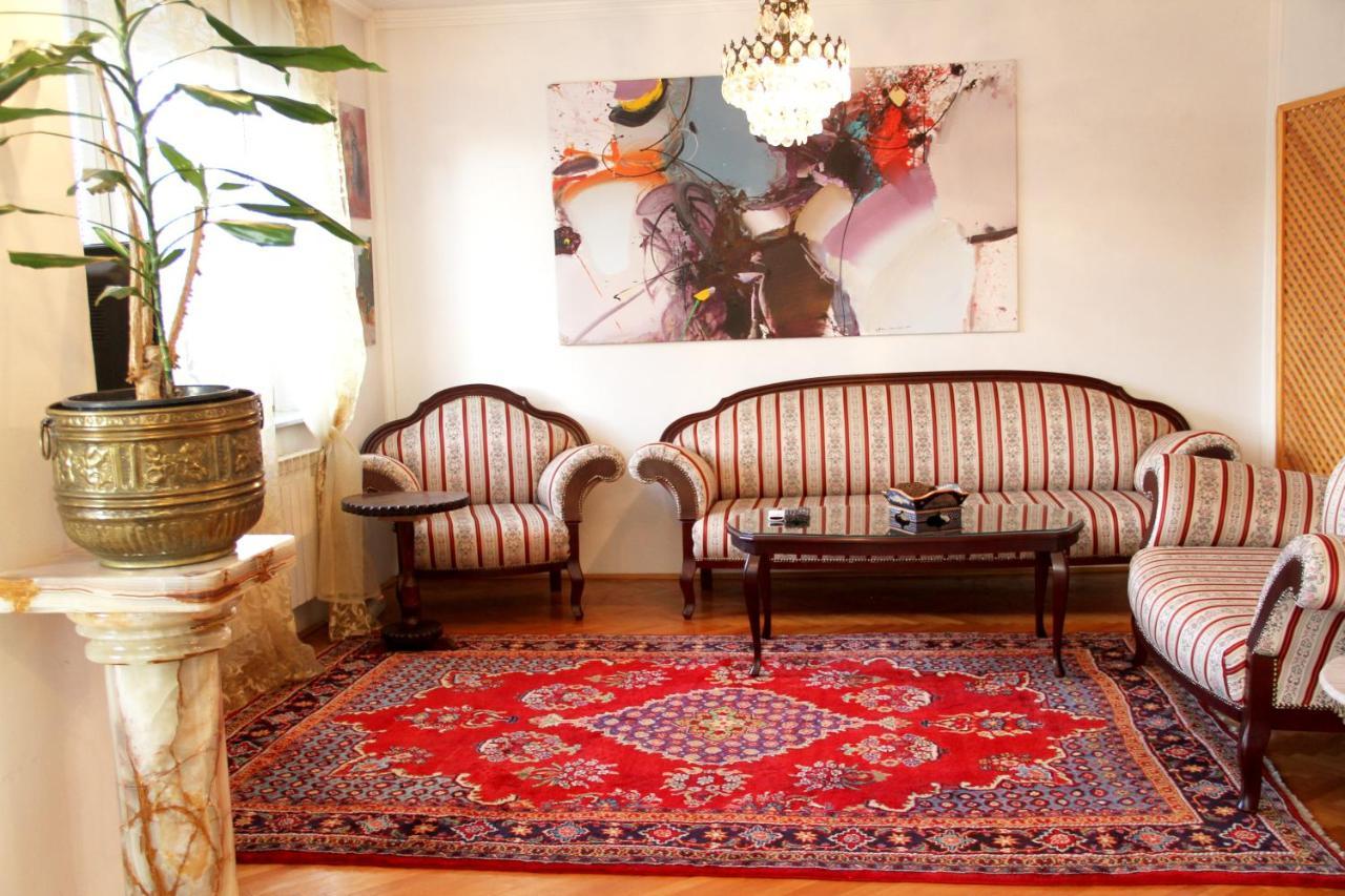 Downtown Green Oasis Apartments Sarajevo Luaran gambar
