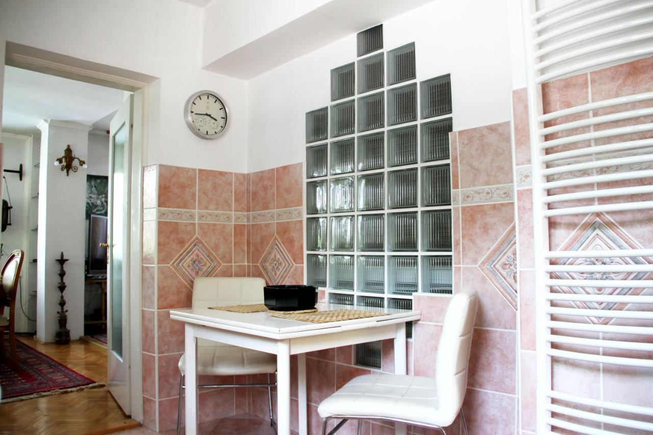 Downtown Green Oasis Apartments Sarajevo Luaran gambar